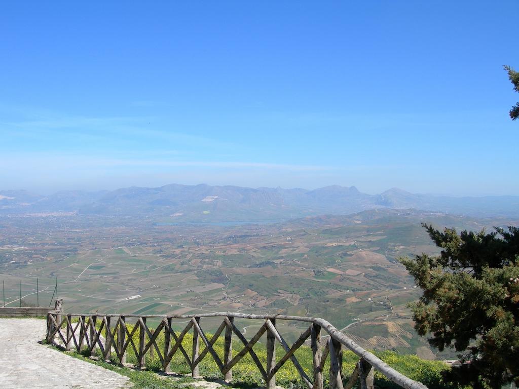 Ostello Cielo D'Alcamo Esterno foto